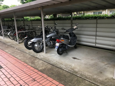 【その他共用部分】 | 霧が丘グリーンタウン27-9号棟 | バイク置場