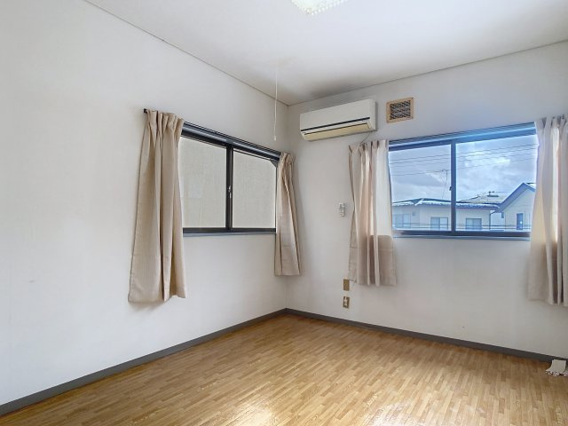 印役5丁目6-19貸家の洋室