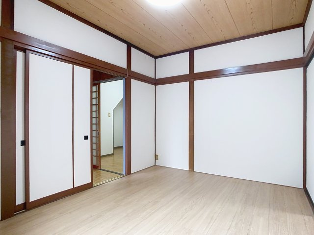 印役5丁目6-19貸家の内装|きれいな洋室です