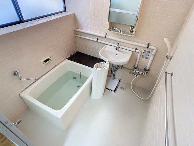 印役5丁目6-19貸家の浴室