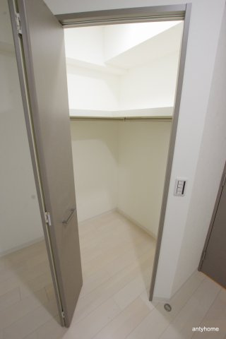 ミラージュパレス梅田グランツ　仲介手数料無料の収納