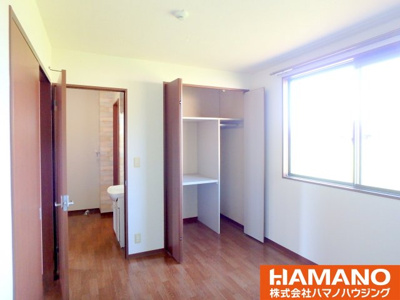 【寝室】 | シャーメゾン野殿B | ゆとりの広さです