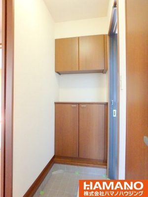 【玄関】 | シャーメゾン野殿B | 玄関です