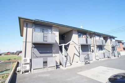 【外観】 | シャーメゾン野殿B | 外はこのようになっています