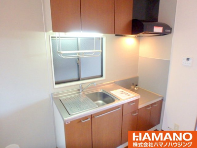 【キッチン】 | シャーメゾン野殿B | コンパクトなキッチンで掃除もラクラク