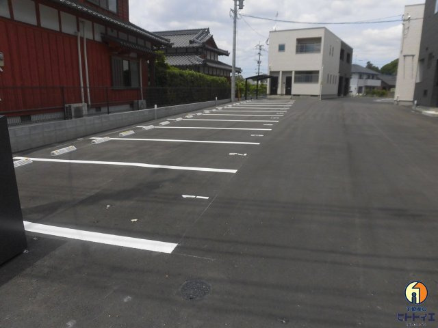 k-ideal八女の駐車場|駐車スペースもあります