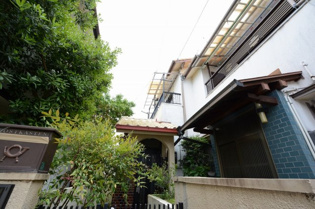 川西市新田３丁目中古テラスハウスの外観