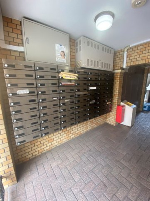  | メゾン・ド・エコルス