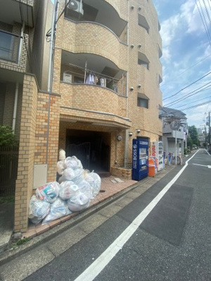  | メゾン・ド・エコルス