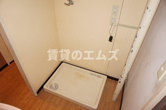 【設備】 | ニッシンビル | ニッシンビルの室内洗濯機置き場