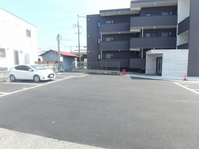 【駐車場】 | BRAIN福崎