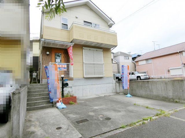 神戸市垂水区桃山台1丁目の前面道路含む現地写真