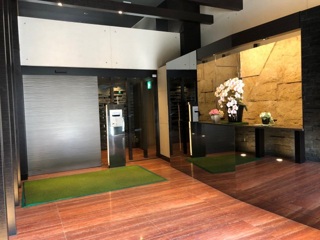 S-RESIDENCE北浜(エスレジデンスキタハマ)　BRAVI不動産のエントランス|【S-RESIDENCE北浜】エントランスです