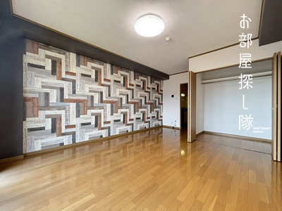 ピースフルV　Ⅱの洋室