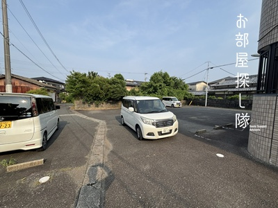 ピースフルV　Ⅱの駐車場