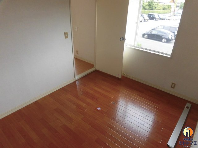 トーコクピア杉町の洋室|使い勝手のいい洋室です