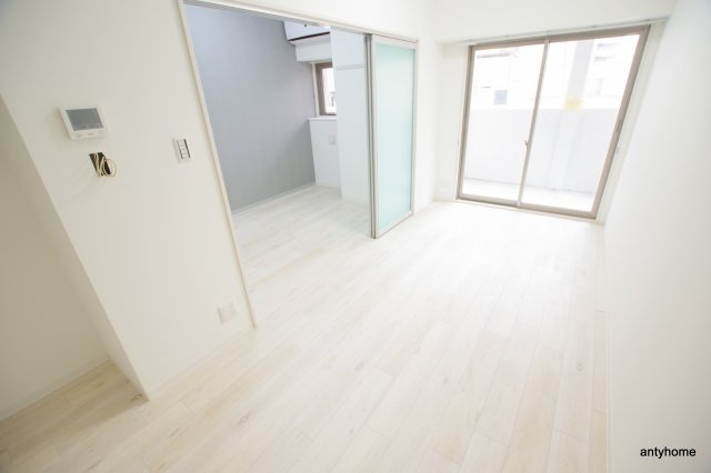 ルマージュ新町　仲介手数料の洋室