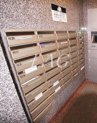 【その他共用部分】 | パレステュディオ文京千石パークサイド | 集合ポストです。