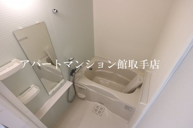 メゾンボナールＭの浴室