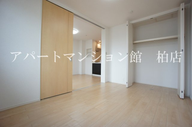 コリーナの洋室