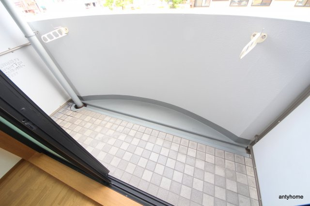 ノルデンハイムリバーサイド天神橋　仲介手数料無料のバルコニー