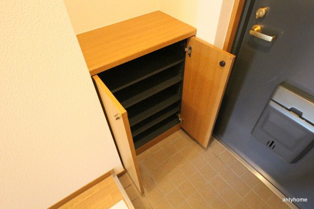 ノルデンハイムリバーサイド天神橋　仲介手数料無料の玄関