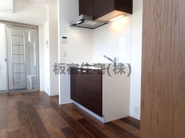 【居間・リビング】 | 高田屋久菱ビル