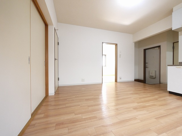 サンライズ三笠Ⅱの居間・リビング