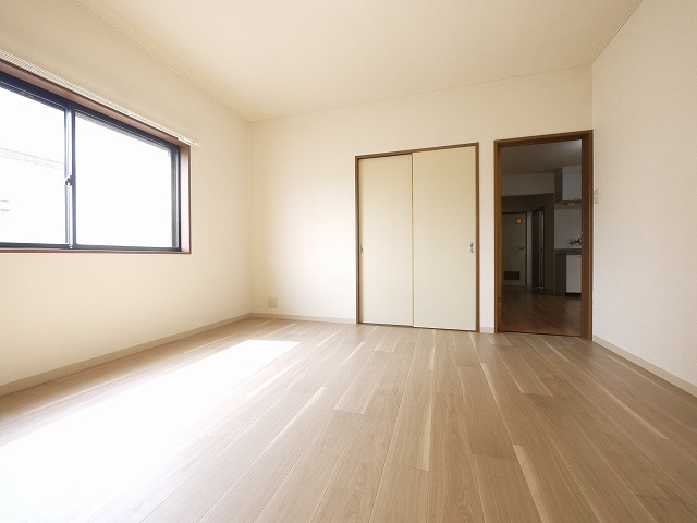 サンライズ三笠Ⅱの洋室