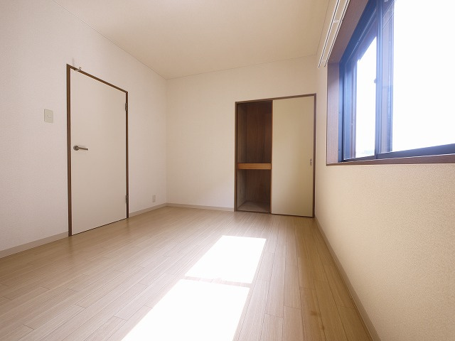 サンライズ三笠Ⅱの洋室