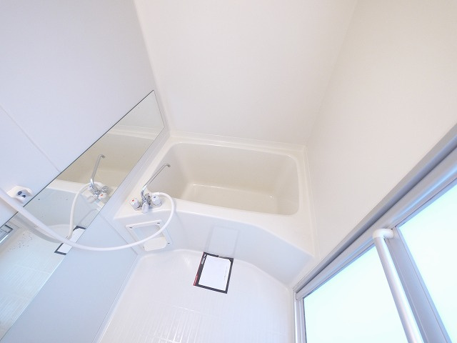 サンライズ三笠Ⅱの浴室