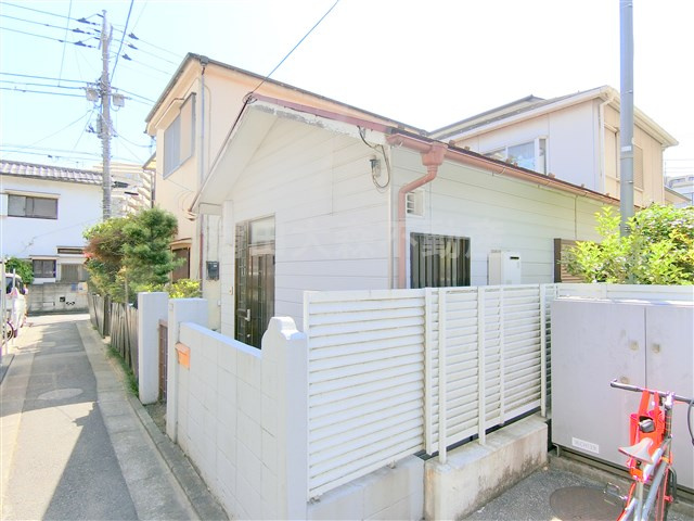 蒲田本町1丁目貸家の外観