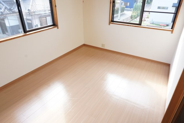 【寝室】 | カサ・オンブレール | 北東側洋室も新規洋室へ変更しました