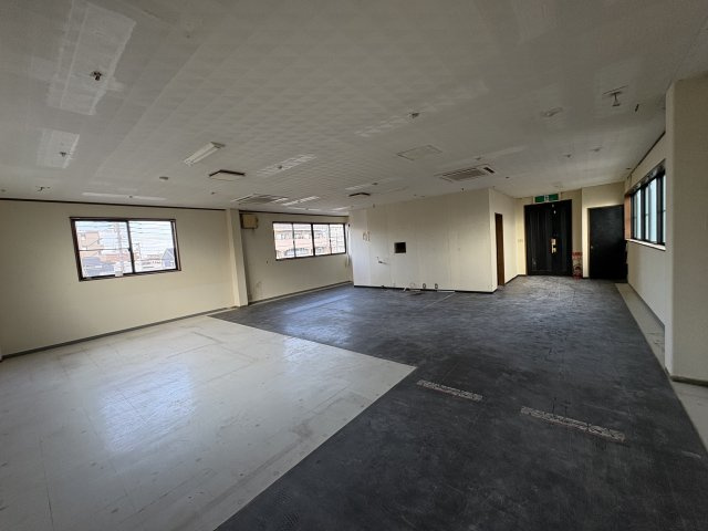  | 中原３丁目吉村店舗