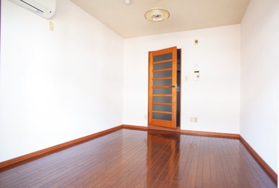 【寝室】 | メゾンドアルカディア | 洋室別角度イメージ写真