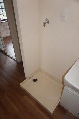 横浜ハウスのその他|横浜ハウス　室内洗濯機置場