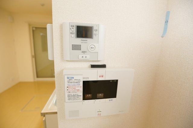 【セキュリティ】 | クレール西の庄