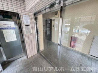 【エントランス】