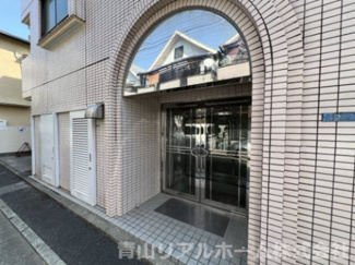 【エントランス】