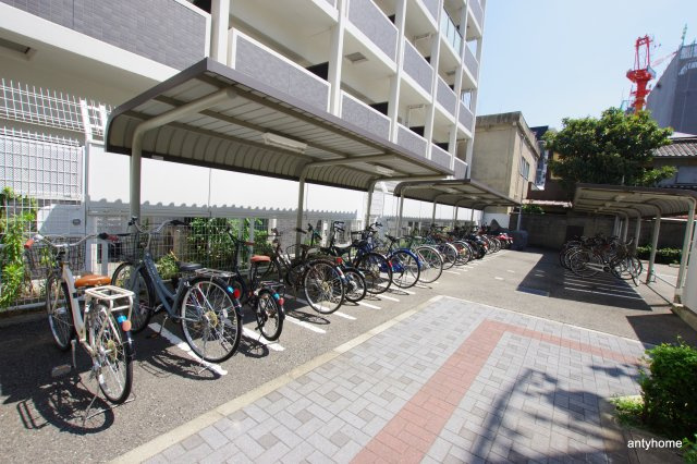 CASA京橋　仲介手数料無料の駐車場