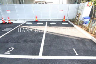 【駐車場】