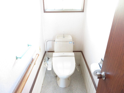 【トイレ】 | 柿沼邸宝木本町貸家 | 温水洗浄便座