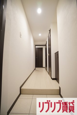 クラストガーデンⅢの玄関