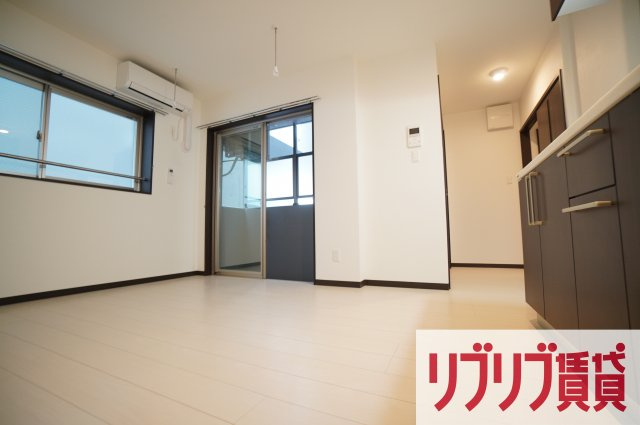 クラストガーデンⅢの居間・リビング