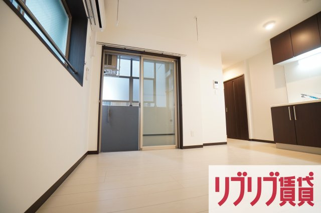 クラストガーデンⅢの居間・リビング