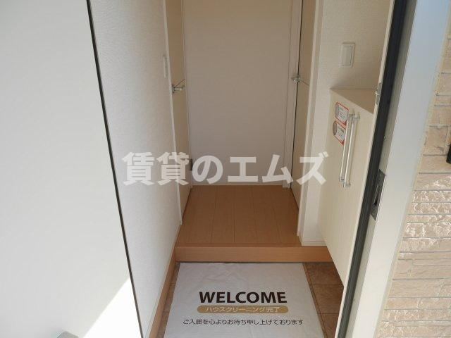【玄関】 | ロイヤルコート東那珂 | ロイヤルコート東那珂の玄関