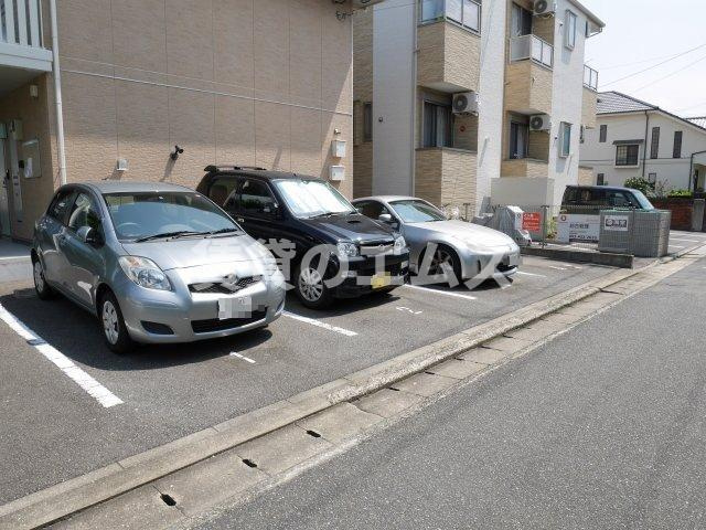 【駐車場】 | ロイヤルコート東那珂 | ロイヤルコート東那珂の駐車場