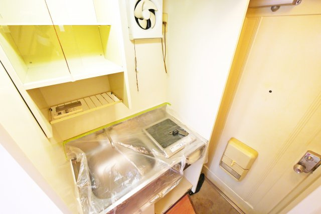 神戸市中央区雲井通３丁目の賃貸マンションのエントランス