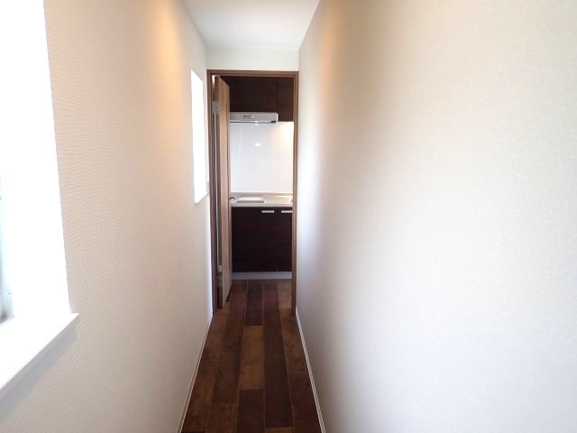 【設備】 | 高田屋久菱ビル | 廊下