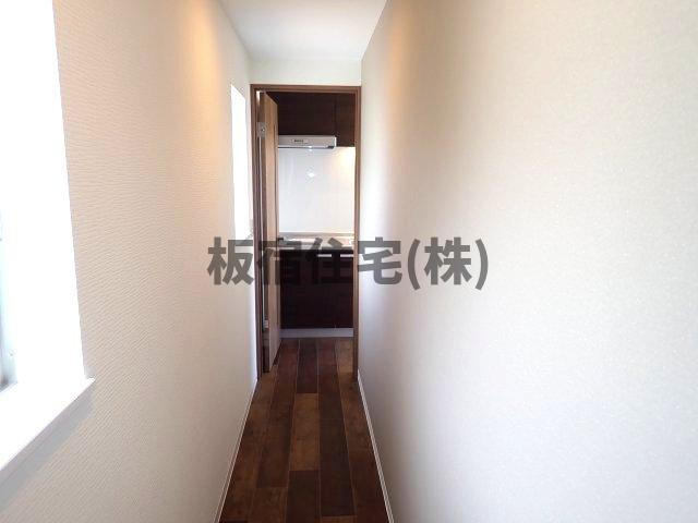 【設備】 | 高田屋久菱ビル | 廊下